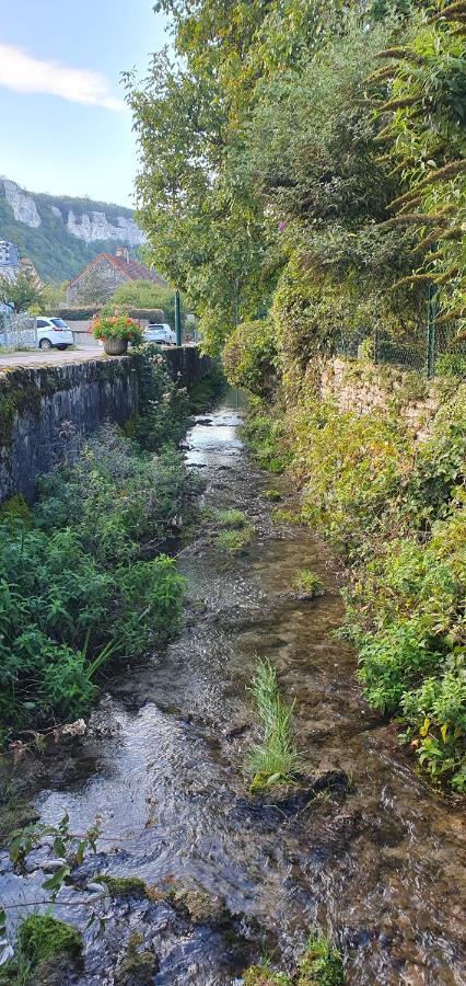 La Petite Porte Verte Bouilland Exteriér fotografie