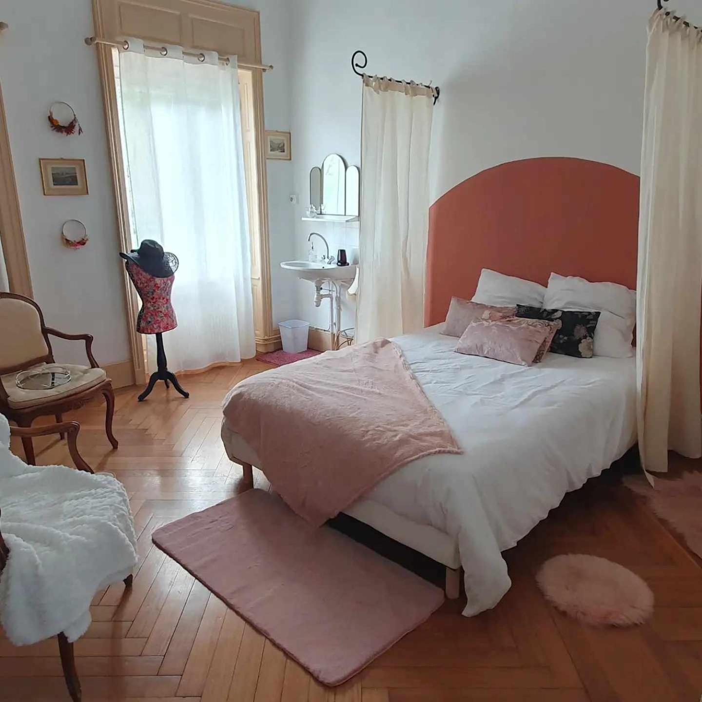 La Petite Porte Verte Bouilland Exteriér fotografie